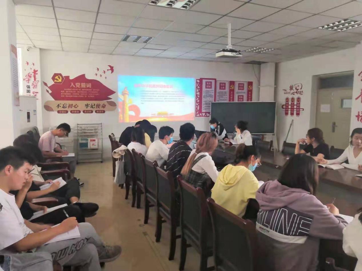 b1f781afff32bbf8b234b46d43d213b